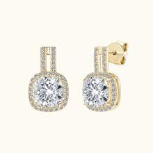 XUJIA 1 对 925 纯银垫形切割 7x7 毫米（2.0 克拉 * 2 件）莫桑石光环耳环，适合女士，优雅美丽的女士耳环，搭配美丽的晚礼服珠宝圣诞装饰，适合女朋友的生日礼物，情人节珠宝礼物，附赠 1 件莫桑石 GRA 证书 - 金黃色 - 查看 2