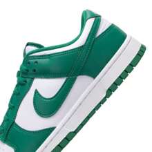 Nike Zapatillas casuales de hombre de suela plana de unicolor con parches y cordones, de diseño simple - blanco/verde malaquita - Ver 8