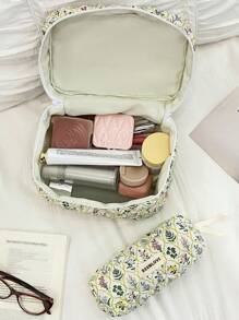 1Pc/Set Vintage Delicate Floral Quilted Makeup Bag, Large Capacity Travel Toiletry Pouch With Handle, Multi-Functional Cosmetic Storage Bag For Lipstick, Jewelry, Tissues, Sanitary Napkins, Toiletry Bag For Travel, Daily Use, Perfect Gift For Valentine's Day, Mother's Day, Anniversary, Vacation, Daily Use, New Style 2025 (Random Cutting).