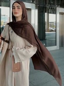 1条穆斯林女士头巾，纯色雪纺围巾，适合所有季节日常佩戴 - 咖色 - 查看 4