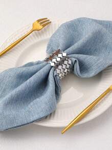 Wave Shaped Napkin Ring, Creative Geometric Mouth Cloth Scarf Buckle, Stainless Steel Hollow Napkin Ring -4cm/1.58in, Family Gatherings, Dinner Parties, Seasonal Gourmet Table Decorations, Valentine's Day And Holiday Parties -4 Gold And Silver -4cm