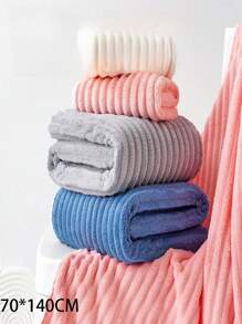 1条装大浴巾 70*140cm 珊瑚绒浴巾 男女款 糖果色 不易掉毛 吸水柔软 裹身透气 速干沙滩巾 夏季度假居家浴室装饰