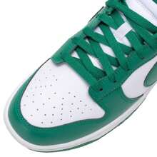 Nike Zapatillas casuales de hombre de suela plana de unicolor con parches y cordones, de diseño simple - blanco/verde malaquita - Ver 7