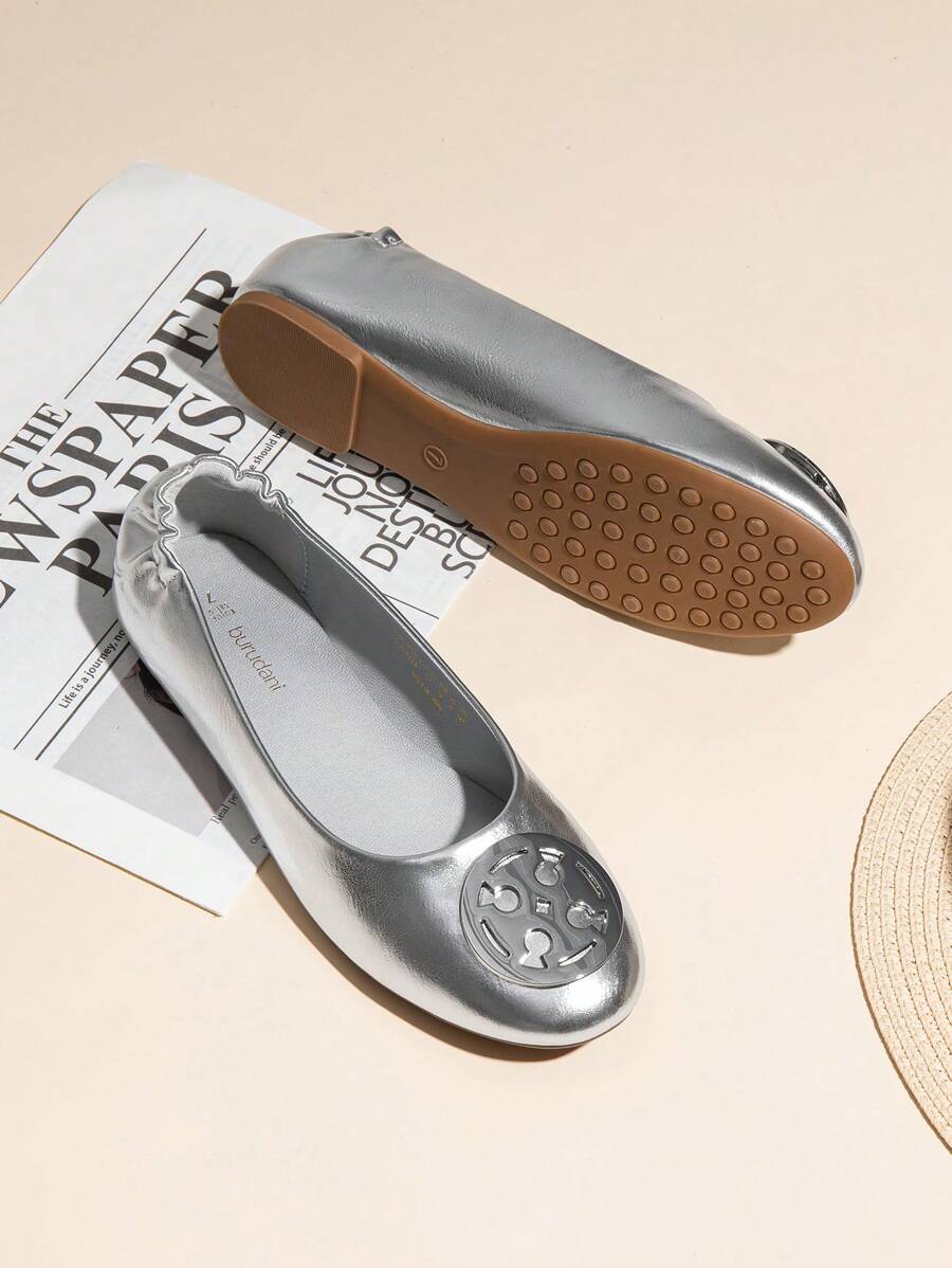 Women Ballet Flats Round Toe Slip-On Style With Metal Accent Comfortable Classic Fashion Dressy Casual Work Travel Business Office Flats Shoes - 銀色 - 查看 1