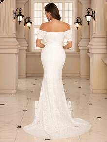 蕾丝花朵鱼尾下摆露肩婚纱，新娘 - 白色 - 查看 2