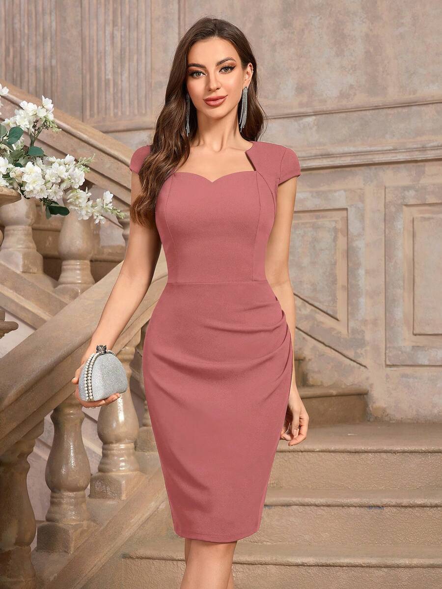 MIUSOL 雞心領口側收褶緊身連衣裙