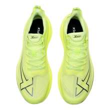 XTEP 2000km 2.0跑步鞋，减震技术回弹，户外健身长距离男鞋，876219110043 - 螢光青檸綠/黑 - 查看 4