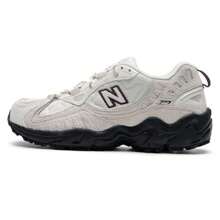 New Balance 女士户外徒步鞋，复古运动休闲运动鞋 WL703SBB-B - 白色+灰白色 - 查看 7