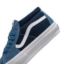 Vans Sk8-Mid Reissue 83 VN000CQQDWR Unisex Mid-Top Skate Shoes