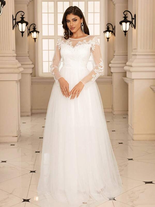 Delicate Lace Applique Embellished Crew Neck Tulle Panel Sweetheart A-Line Wedding Dress,Bride