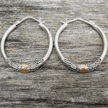 1 Pair Retro Engraved Pattern Hoop Earrings, Vintage Bohemian Style Zinc Alloy Jewelry, Fashion Gift For Women - Silver and Gold - View 1