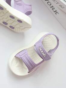 一双时尚夏季儿童凉鞋，可爱的户外跑步鞋，轻便舒适，适合海滩度假和玩耍，以及回到学校宿舍穿脱的时尚凉鞋 - 紫色 - 查看 8
