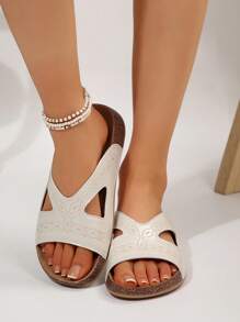 1 Pair Women's Fashion Flat Sandals, Beige & Metallic Color, Casual & Versatile For Commuting, Thick Sole Outdoor & Holiday, Metal Buckle Mule Design