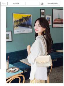 1个新款时尚女士PU单肩斜挎包，饰有蝴蝶结和仿珍珠吊坠，闪亮夺目，可调节肩带，时尚优雅，百搭实用，适合情人节，轻便斜挎单肩包，亮片装饰，磁扣开合，涤纶内衬，是购物、约会、通勤、派对的理想之选，也是送给女朋友、闺蜜生日、情人节的完美礼物。 - 彩色 - 查看 8