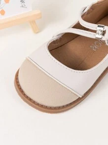 Girls' Fashion Round Toe Flat Party Princess Shoes - Beige - View 8