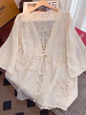 JIANHU 春夏刺绣镂空上衣，V领系带宽松设计，轻盈优雅百搭外套