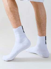 3 paar herensokken zijn geschikt voor alle seizoenen Willekeurige multi-kleurige sportsokken Dikke handdoekbodem Slijtvast Anti-slip Anti-geur Sport Basketbal Bergbeklimmen Mode Eenvoudige vrijetijdssportsokken