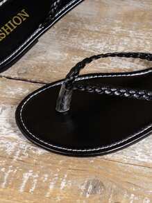 Woven V-Shaped Flip Flops For Women, Flat Summer Beach Slippers, Casual Holiday Sandals - All Black - View 7