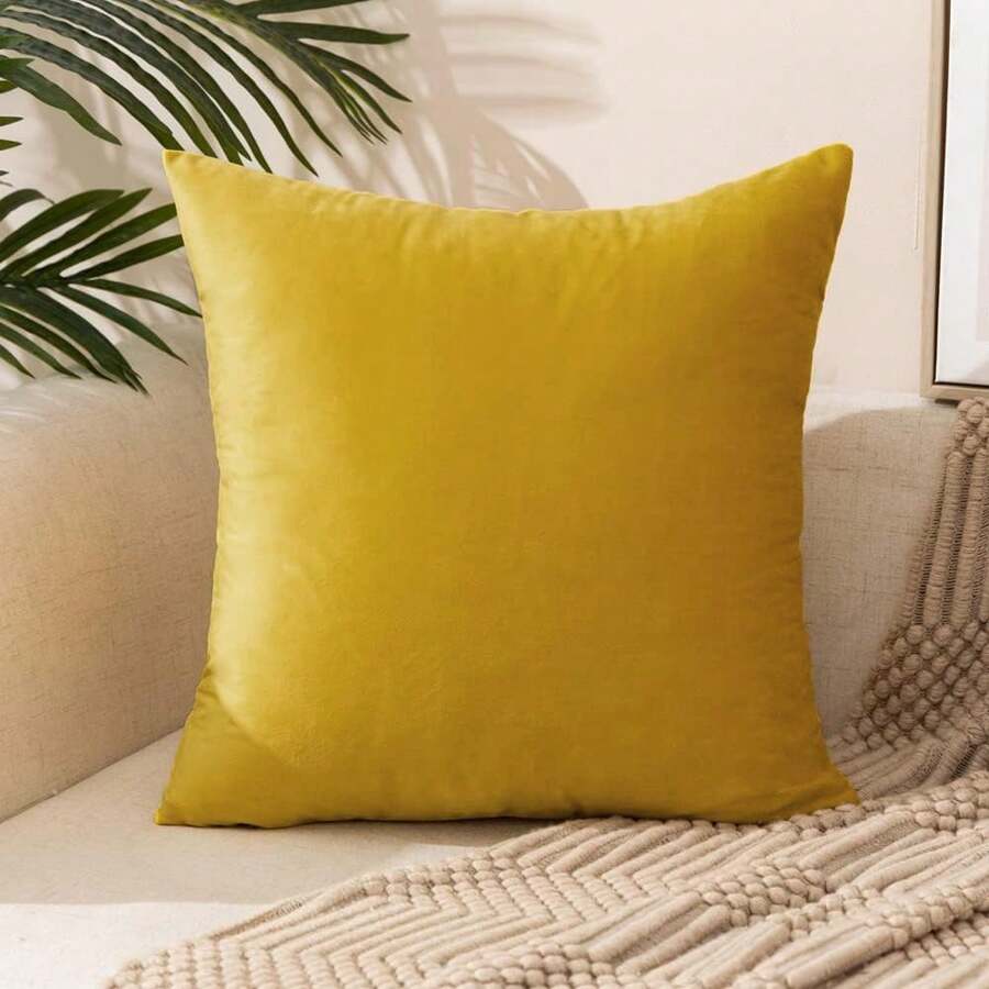 Velvety Softness And Elegant Shine, A Velvet Pillowcase That Will Add Luxury To Your Interior, Ideal For The Living Room, Bedroom, Children's Room, Guest Room. Soft To The Touch , Available In Various Colors, Ideal For Decorating A Couch Or Bed. - Bahama Yellow - View 1