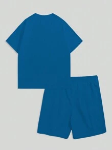 男士 2 件套休闲“So What”字母印花短袖 T 恤和短裤套装，舒适的夏季日常装