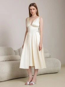 PARTHEA Deep V-Neck Ruched Bodycon Cami Dress - Apricot - View 5