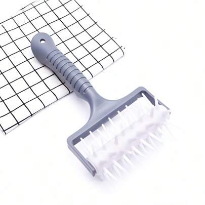 Rodillo de Aguja para Cocina con Material PP Resistente, Herramienta Práctica para Hornear, Diseño Ergonómico y Ligero de 84g, Perfecto para Preparar Pizzas, Pasteles, Galletas y Más, con Agujas Rodantes Densas para un Resultado Uniforme, Ideal para Uso Doméstico y Profesional, Medidas Compactas de 22cm x 12cm con Mango Antideslizante para Mayor Comodidad y Control, Accesorio Versátil y Duradero para Repostería, Disponible en Colores Modernos y Fáciles de Limpiar, Herramienta Esencial para Amantes de la Cocina Creativa y Eficiente.