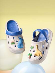 1 par de sandalias transpirables de tipo slip-on para niños, con suela blanda y antideslizante, para usar en casa en verano