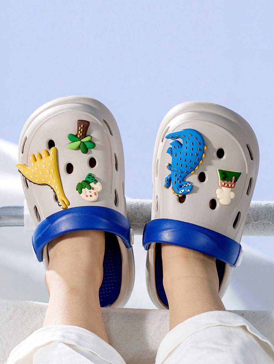 1 par de sandalias transpirables de tipo slip-on para niños, con suela blanda y antideslizante, para usar en casa en verano