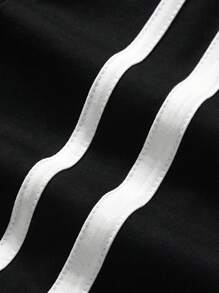1 pieza Camiseta de manga corta con estampado y contraste de rayas para adolescentes varones, para uso casual al aire libre en primavera/verano/otoño