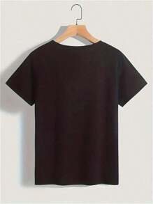 Cousin Of The Berry Sweet One Strawberry First Birthday T-Shirt Creative Design Printed Cotton T-Shirts Women's Summer Fashion Cute Casual Round Neck Short Sleeved Women's Clothing