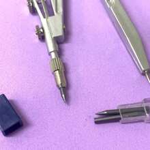 KIT Compasso com Réguas Borracha e Grafite Conjunto Desenho Compasso Escolar Esquadro Transferidor - Compasso Simples - Visão 5