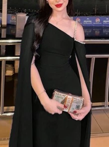 Gaun Pesta Formal Elegan dengan Hiasan Berlian Imitasi, Potongan Ekor Ikan, Leher Asimetris, dan Lengan Berbelahan, Gaun Tamu Pernikahan, Gaun Malam, Gaun Pesta - Hitam - View 2