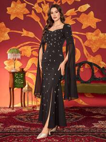 Abito elegante da donna con maniche lunghe, stile arabo, decorato con perline e cristalli