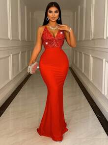 CHOSMO 新款夏季亮片露背吊带红色婚纱，优雅奢华舞会礼服高腰修身长裙，Rojo - 紅色 - 查看 7