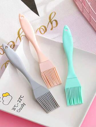 1-3pcs Silicone BBQ Oil Brush Kitchen Pancake Sauce Brush, Heat-Resistant And Dirt-Resistant, For Brushing Oil On Meat And Grill, Butter Sauce On Sausages, Desserts, Turkeys, Household Baking