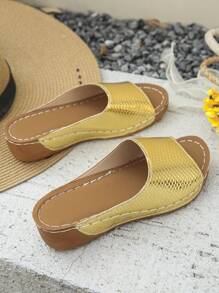 Plus Size EU36-45 Women's Casual Thick Sole Sandals, New Summer Fashion Comfortable Platform Slip-On Slippers, Non-Slip Wedge Heel Fishscale Pattern Slides - Gold - View 7