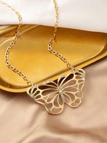 An Exaggerated Hollowed Out Butterfly Pendant Necklace For Daily Banquets And Events, Fashionable Matching - Yellow Gold - View 1