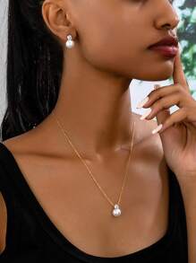 3件套简约日常玻璃珍珠锆石耳钉项链套装，适合女性，可用于订婚派对、日常佩戴、母亲节、情人节等场合。 - 金黃色三件式 - 查看 2