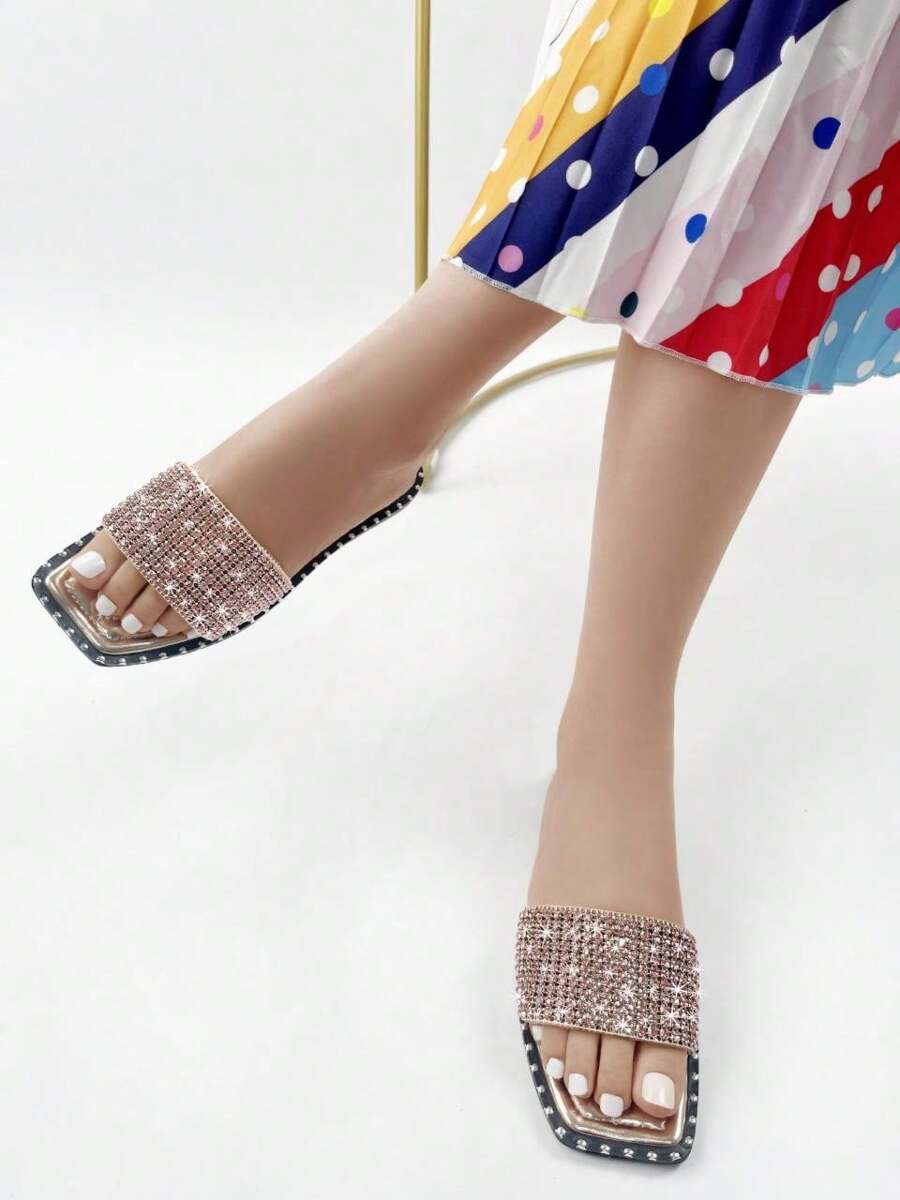 Fashionable And Elegant Rhinestone Decorated Flat Sandals Stylish Sandals Summer Sandals For Women - Champagne - View 1