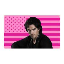 Ian Somerhalder Różowy Amerykański Przystojny Seksowny Mężczyzna Wampiry Damon Salvatorea Zabawny Mem Gobelin Flaga Wisząca Na Ścianie W Akademiku Pokój Facetów Jaskinia Człowieka Sztuka Baner Vintage Koc Gobeliny Estetyczny Wystrój Pokoju
