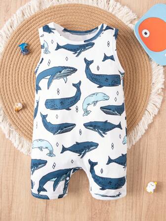 Pelele de verano informal y cómodo para bebé niño con estampado de peces por todo el diseño y cuello redondo elástico