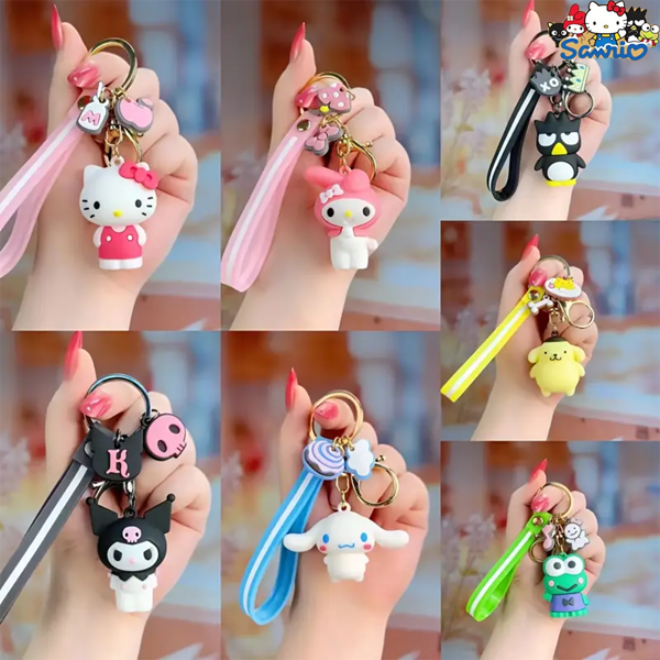 Sanrio Sanrio Hello Kitty & Kuromi Cartoon Chaveiro para Homens e Mulheres, Action Figure PVC Modelo Chaveiro, Decoração de Bolsa Bonita, Chaveiro de Resina Anime Bonito, Para Chaves de Carro Bolsa Enfeites Decoração Festa para Mulheres Uso Diário, Dia dos Namorados Lindo Presente de Festa