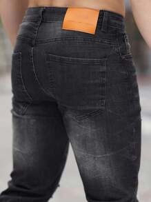 2024 男士弹力洗水破洞牛仔裤，修身舒适直筒休闲裤