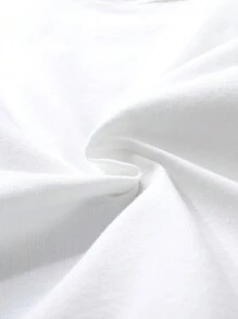 Set de 2 piezas con camiseta de niña pequeña suave y cómoda con volantes, estampado de concha de sirena y efecto ombré, y pantalones cortos deportivos con estampado de escamas en degradado
