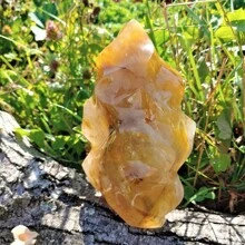 1pc Assorted Golden Healer Quartz Crystal Stone Palm, Golden Healer Quartz Column Tower, Healing Crystal Gift