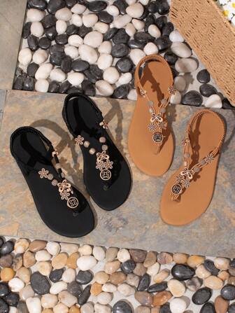 Sandali con perline di stile bohémien alla moda per donna, nuovi sandali piatti stile retrò con punta dipinta per donna