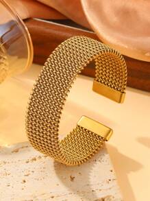 1 Piece Of Simple And Fashionable, Elegant Temperament Stainless Steel Braided Bracelet, Classic Style, Timeless, Suitable For Daily/Gift/Banquet
