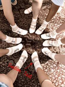 Chaussettes moelleuses personnalisées pour demoiselles d'honneur - Idée de cadeau pour la fête de mariage - Ensemble de chaussettes assorties confortables et rayées pour la soirée pyjama