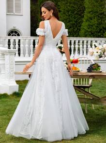 MIUSOL Deep V-Neck Floral Lace Cold Shoulder White Wedding Party Maxi Dress - White - View 3