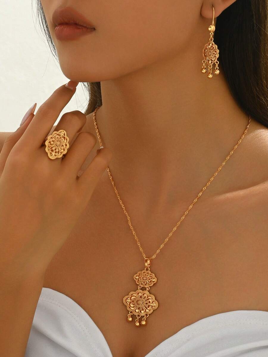 4pcs/Set Luxurious Geometric Gold Color Tassel Necklace, Earrings & Ring Jewelry Set, Suitable For Women To Wear At Parties, Festivals And Gatherings